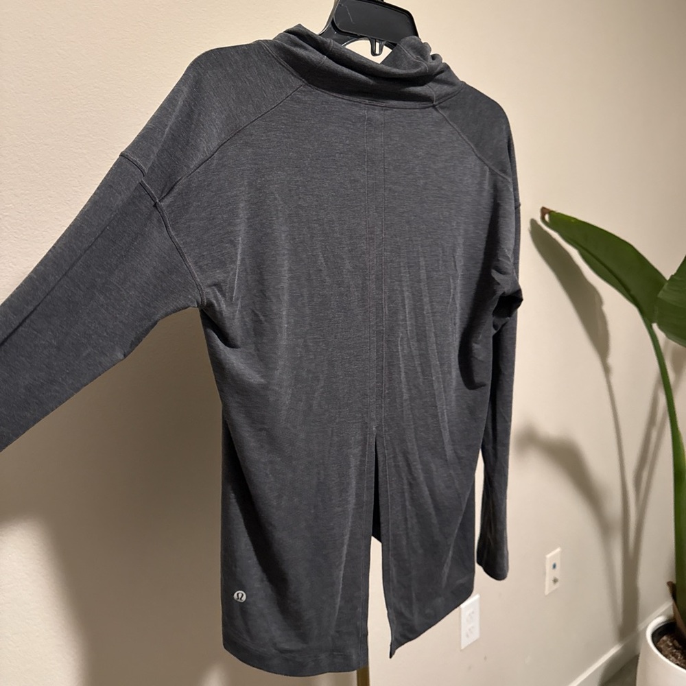 Lululemon Women's Long Sleeve Top - Picture 3 of 5